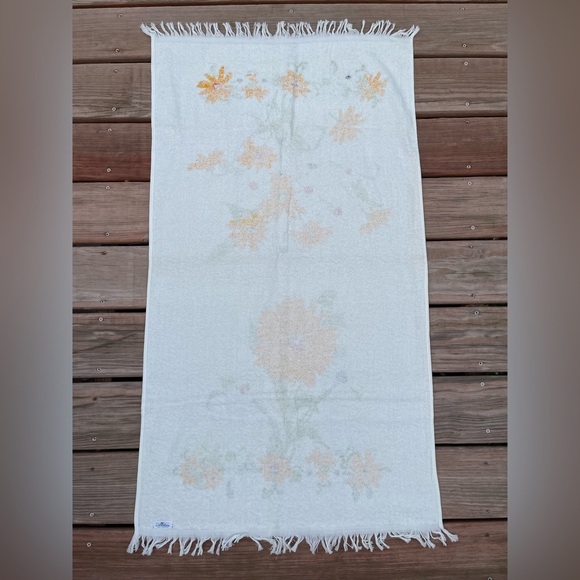 Vintage Cannon Bath Towel Lot 70s Retro Hydrangea Iris Daisy Floral Fringe MCM - Picture 11 of 16